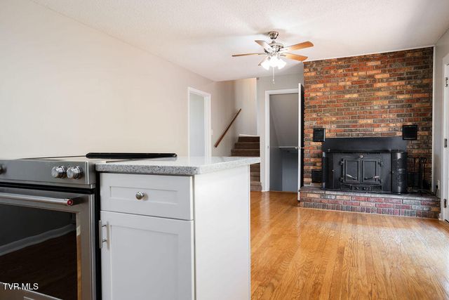 424 Old Watauga Road, Watauga, TN 37694