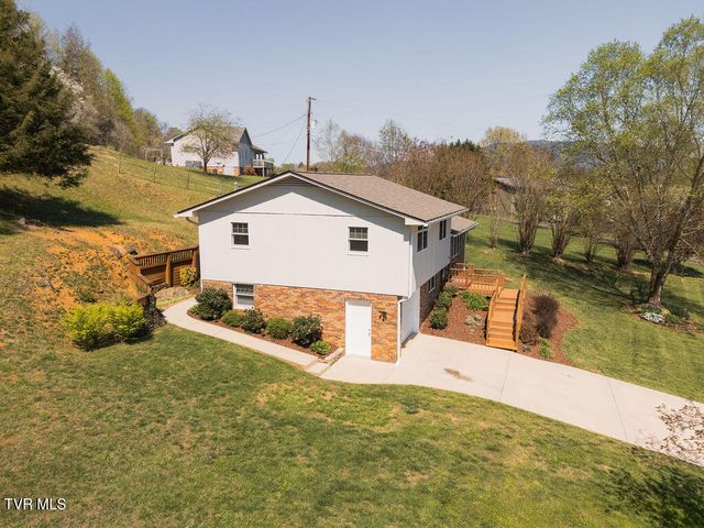 424 Old Watauga Road, Watauga, TN 37694