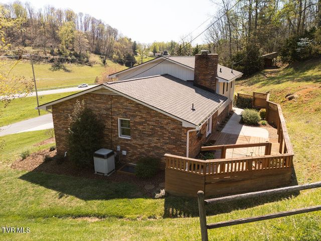 424 Old Watauga Road, Watauga, TN 37694