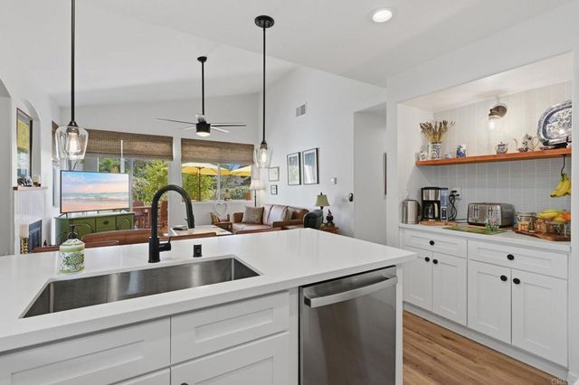 6043 Piros Way, Oceanside, CA 92056