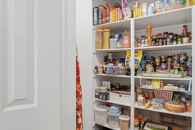 6043 Piros Way, Oceanside, CA 92056