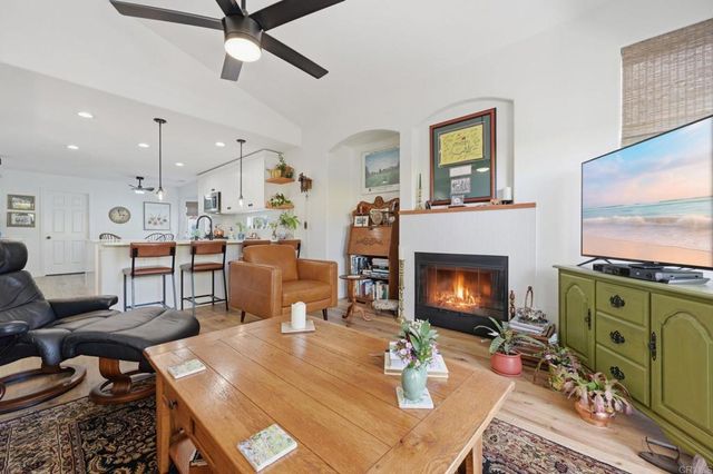 6043 Piros Way, Oceanside, CA 92056