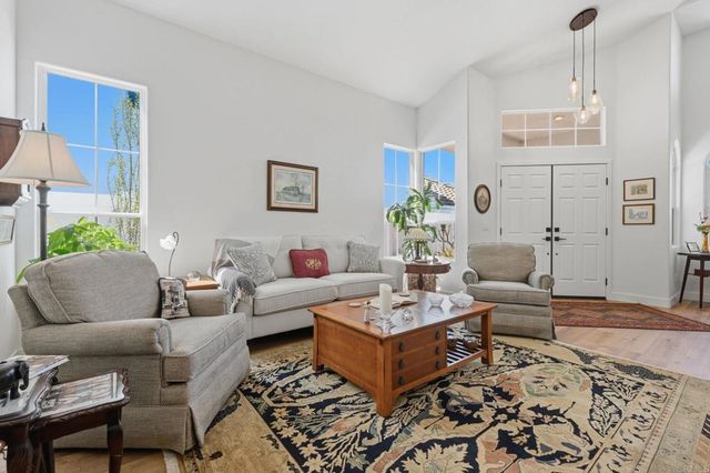 6043 Piros Way, Oceanside, CA 92056