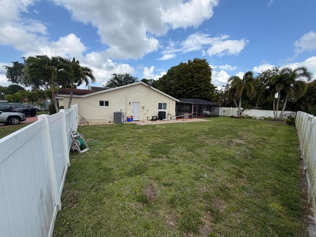 147 Alcazar Street, Royal Palm Beach, FL 33411