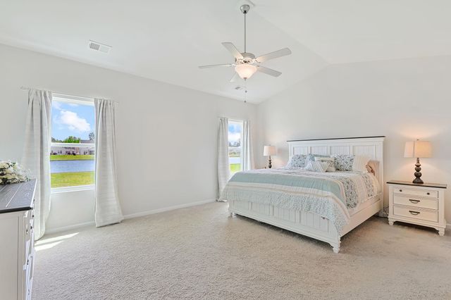 800 Lambeth Ln., Conway, SC 29526
