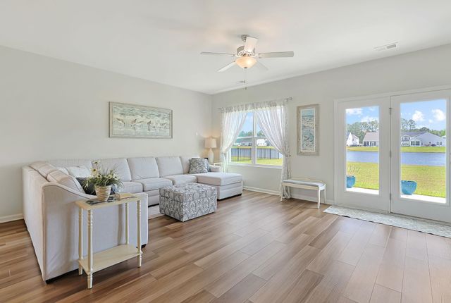 800 Lambeth Ln., Conway, SC 29526