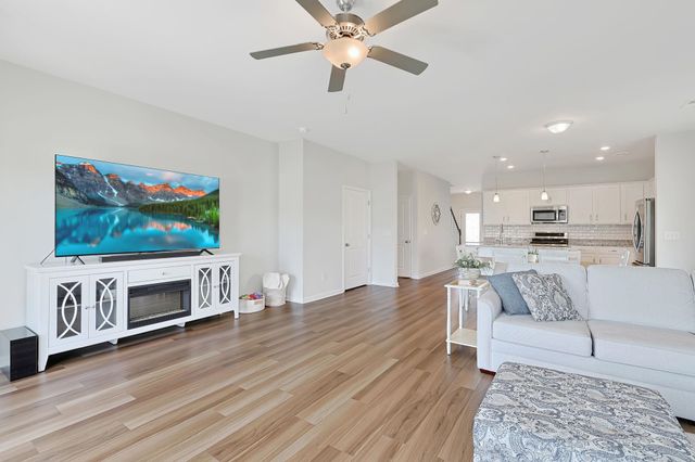 800 Lambeth Ln., Conway, SC 29526