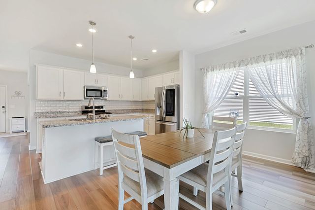 800 Lambeth Ln., Conway, SC 29526