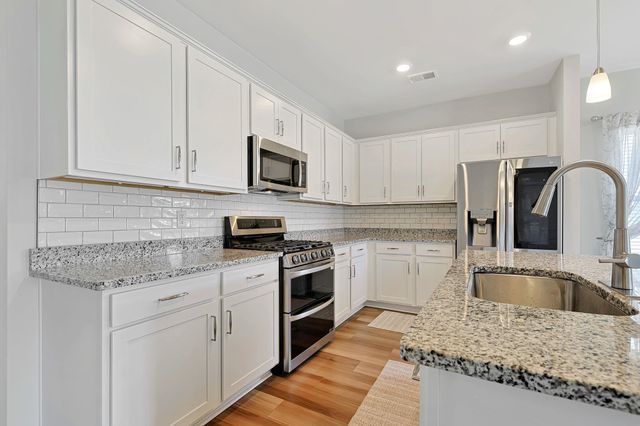 800 Lambeth Ln., Conway, SC 29526