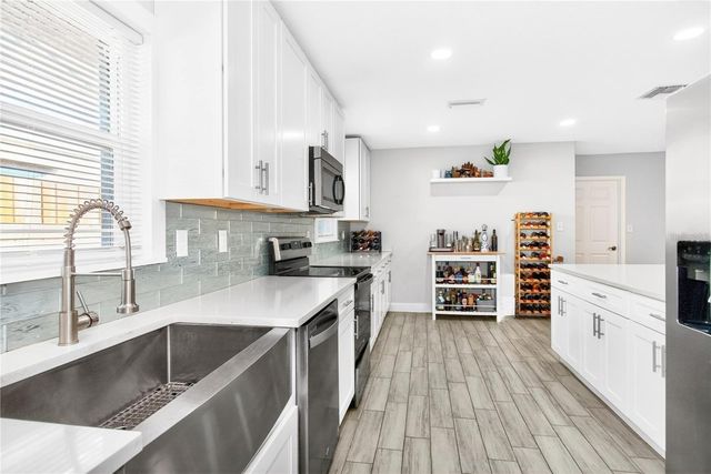 3608 W CARMEN STREET, Tampa, FL 33609
