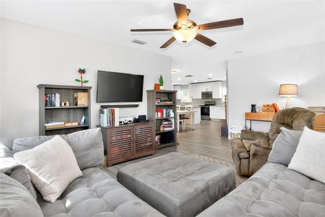 3608 W CARMEN STREET, Tampa, FL 33609