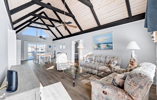 331 56th Ave. N, North Myrtle Beach, SC 29582
