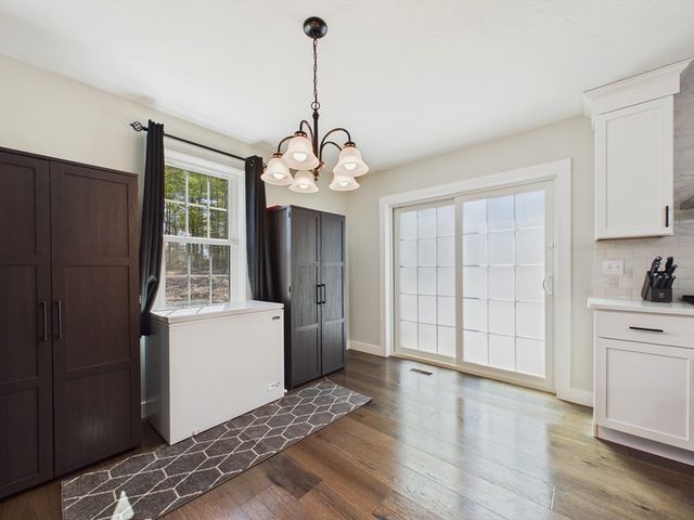 90 Howland Rd, Lakeville, MA 02347