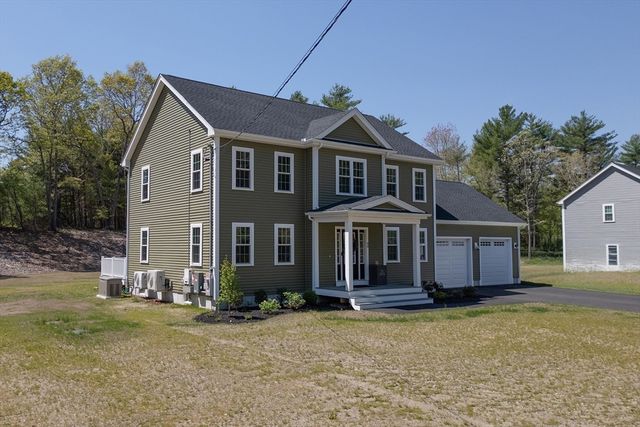 90 Howland Rd, Lakeville, MA 02347