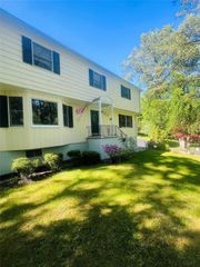 123 East Street, South Salem, NY 10590