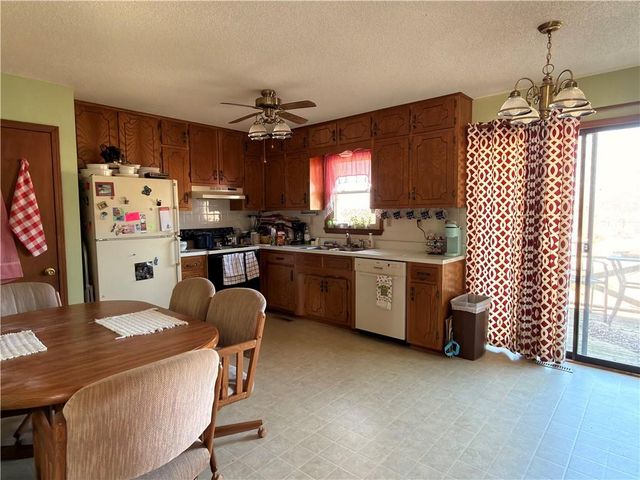 113 Larkin Street, Warrensburg, MO 64093