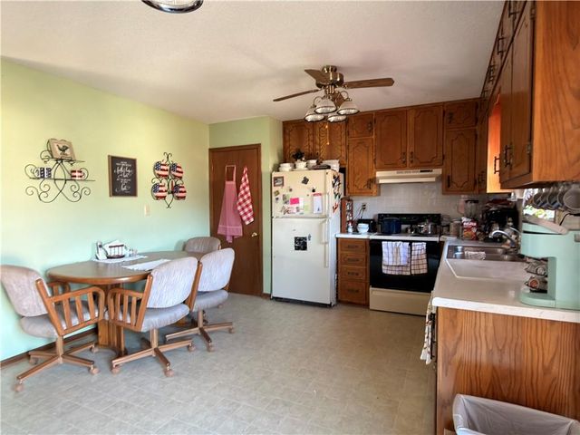 113 Larkin Street, Warrensburg, MO 64093