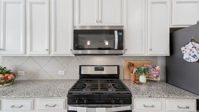 525 Concerto Ct, Spring Branch, TX 78070