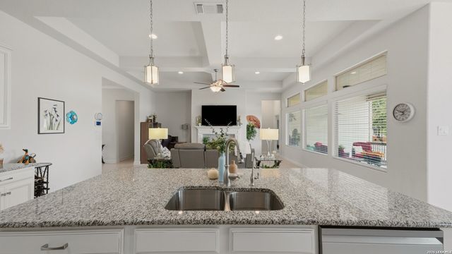 525 Concerto Ct, Spring Branch, TX 78070