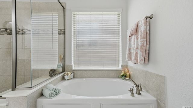 525 Concerto Ct, Spring Branch, TX 78070