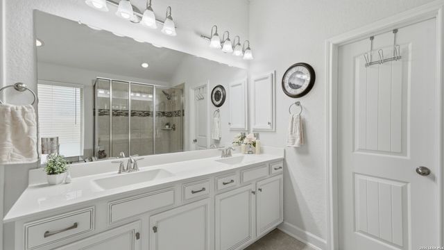 525 Concerto Ct, Spring Branch, TX 78070
