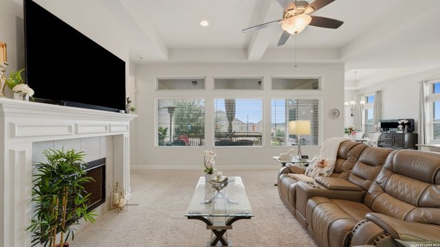 525 Concerto Ct, Spring Branch, TX 78070