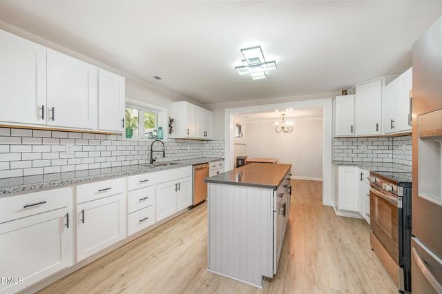 2415 Trail Five, Burlington, NC 27215