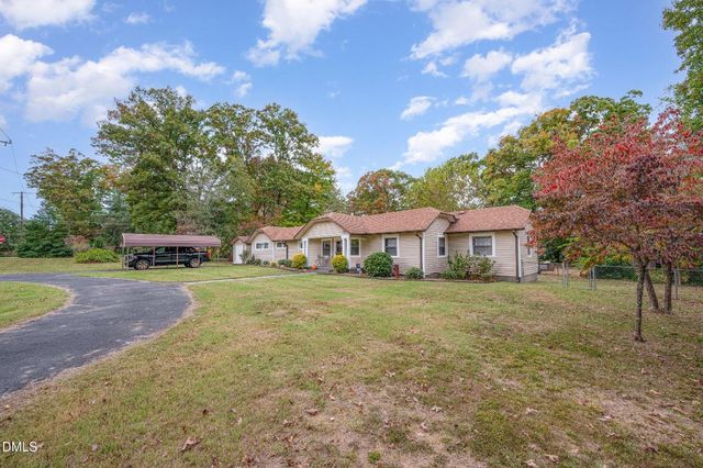 2415 Trail Five, Burlington, NC 27215