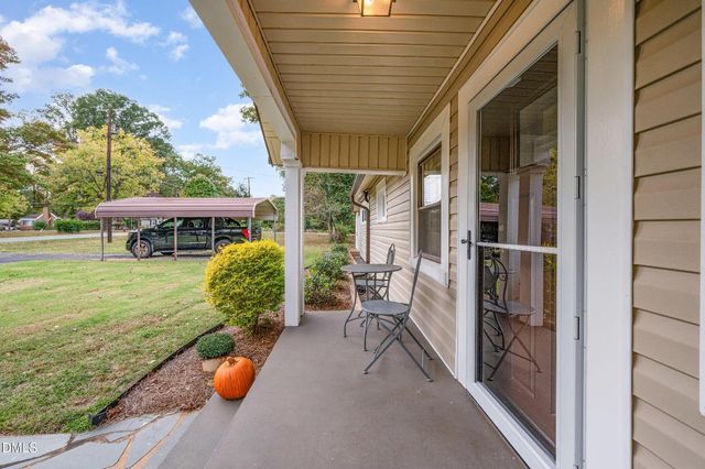 2415 Trail Five, Burlington, NC 27215