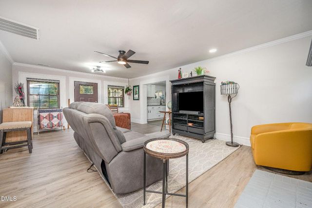 2415 Trail Five, Burlington, NC 27215