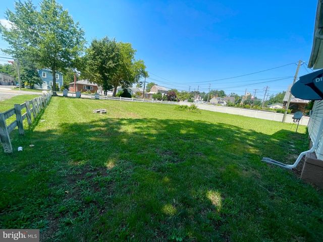 411 N EAST AVE, Vineland, NJ 08360