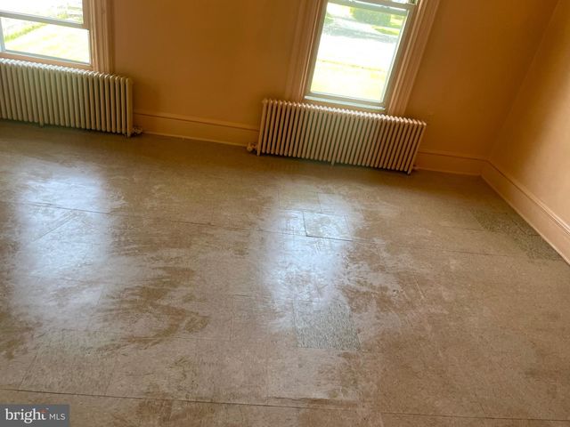 411 N EAST AVE, Vineland, NJ 08360