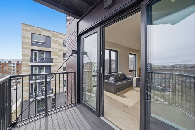 1 Nevins Hill Way 509, Boston, MA 02135