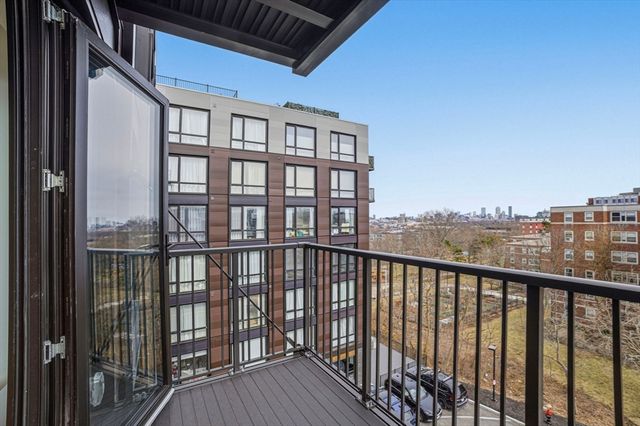 1 Nevins Hill Way 509, Boston, MA 02135
