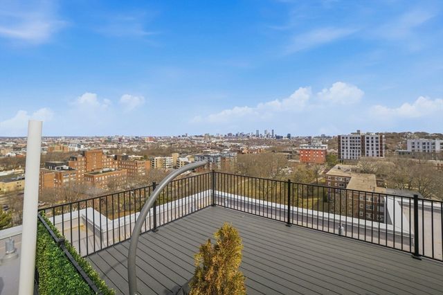 1 Nevins Hill Way 509, Boston, MA 02135