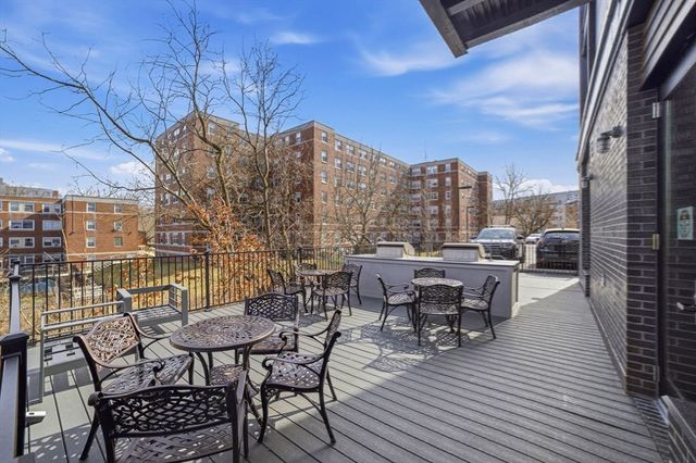 1 Nevins Hill Way 509, Boston, MA 02135