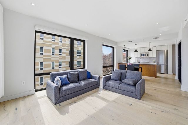 1 Nevins Hill Way 509, Boston, MA 02135