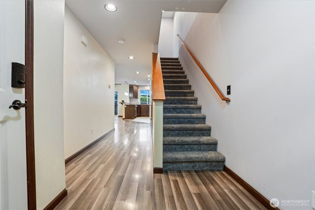 755 Glenridge Court, Bremerton, WA 98310