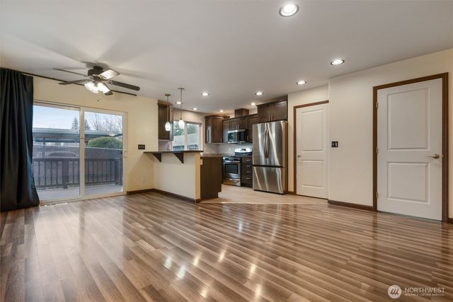 755 Glenridge Court, Bremerton, WA 98310