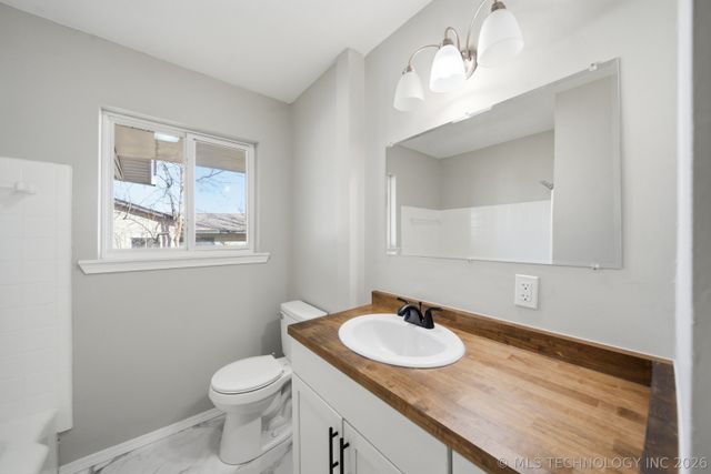 2904 S Hudson Place, Tulsa, OK 74114