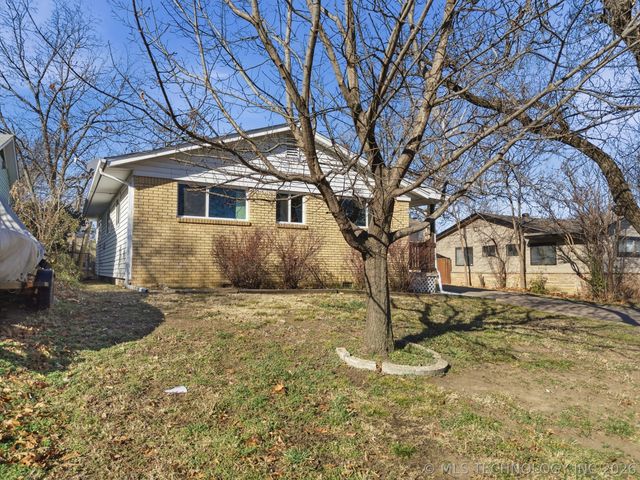 2904 S Hudson Place, Tulsa, OK 74114