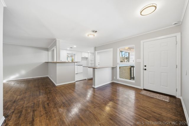 2904 S Hudson Place, Tulsa, OK 74114