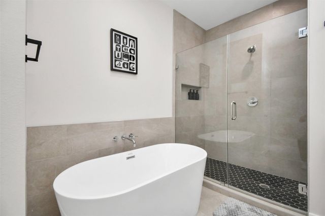 5718 Beall Street D, Houston, TX 77091