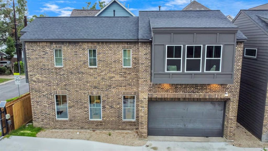 5718 Beall Street D, Houston, TX 77091