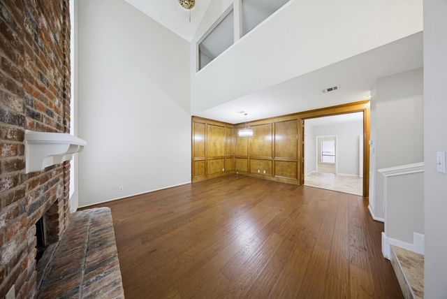 727 Bunker Hill Road 34, Houston, TX 77024