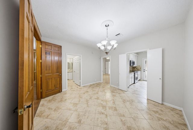 727 Bunker Hill Road 34, Houston, TX 77024