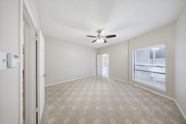 727 Bunker Hill Road 34, Houston, TX 77024