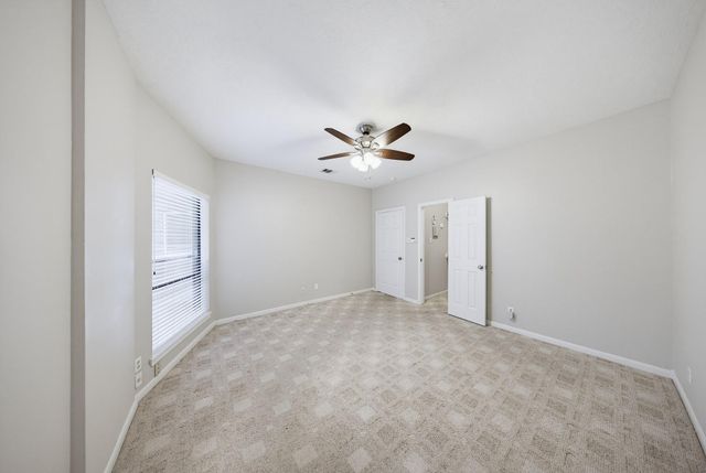 727 Bunker Hill Road 34, Houston, TX 77024