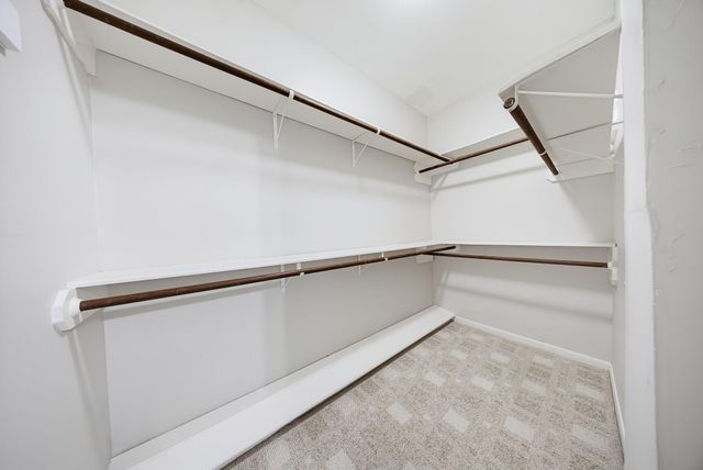 727 Bunker Hill Road 34, Houston, TX 77024