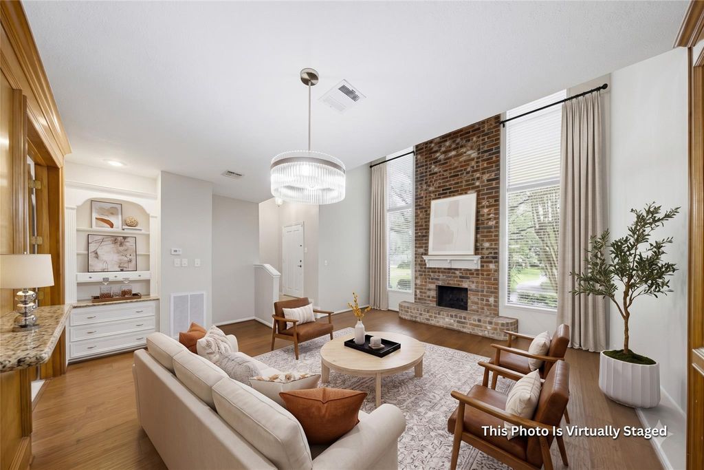 727 Bunker Hill Road 34, Houston, TX 77024